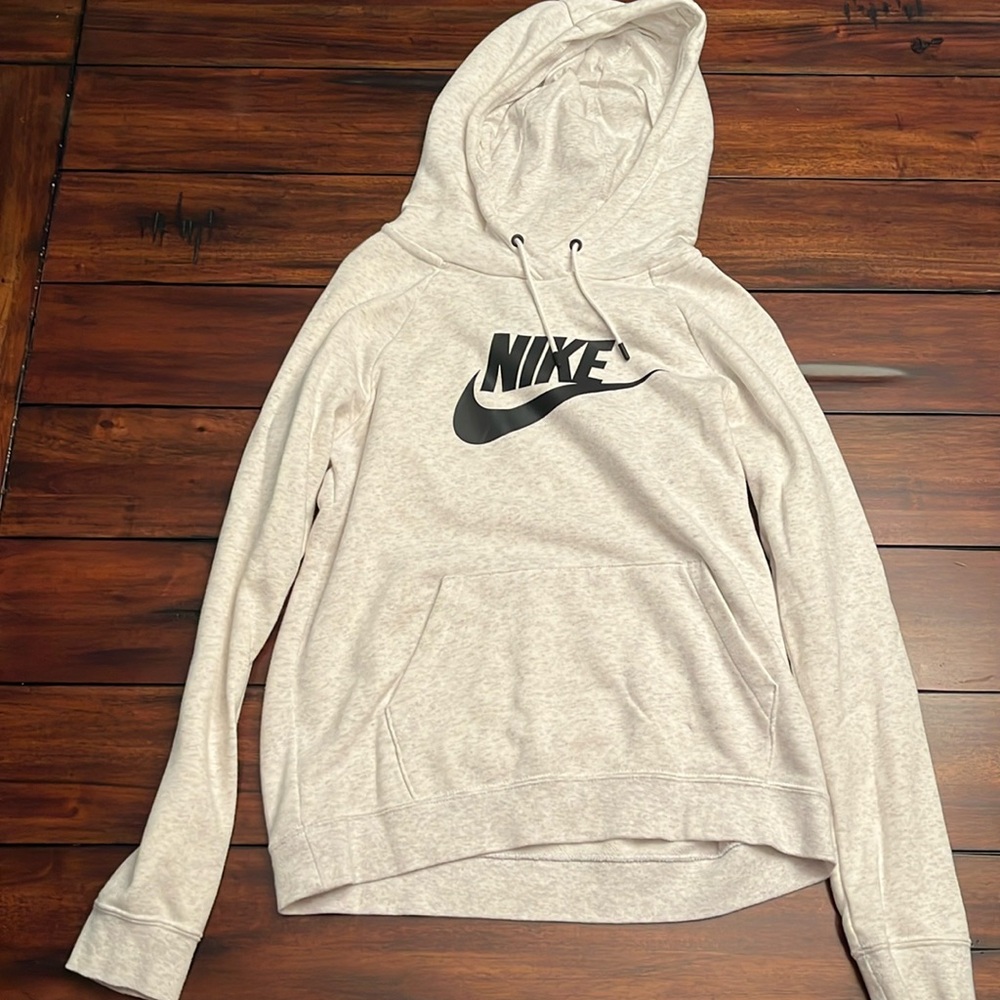 nike hoodie size small